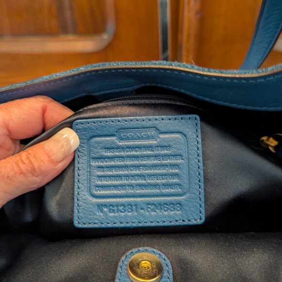 Coach EUC+ Teal Green Suede Shoulder Bag - Picture 12 of 16